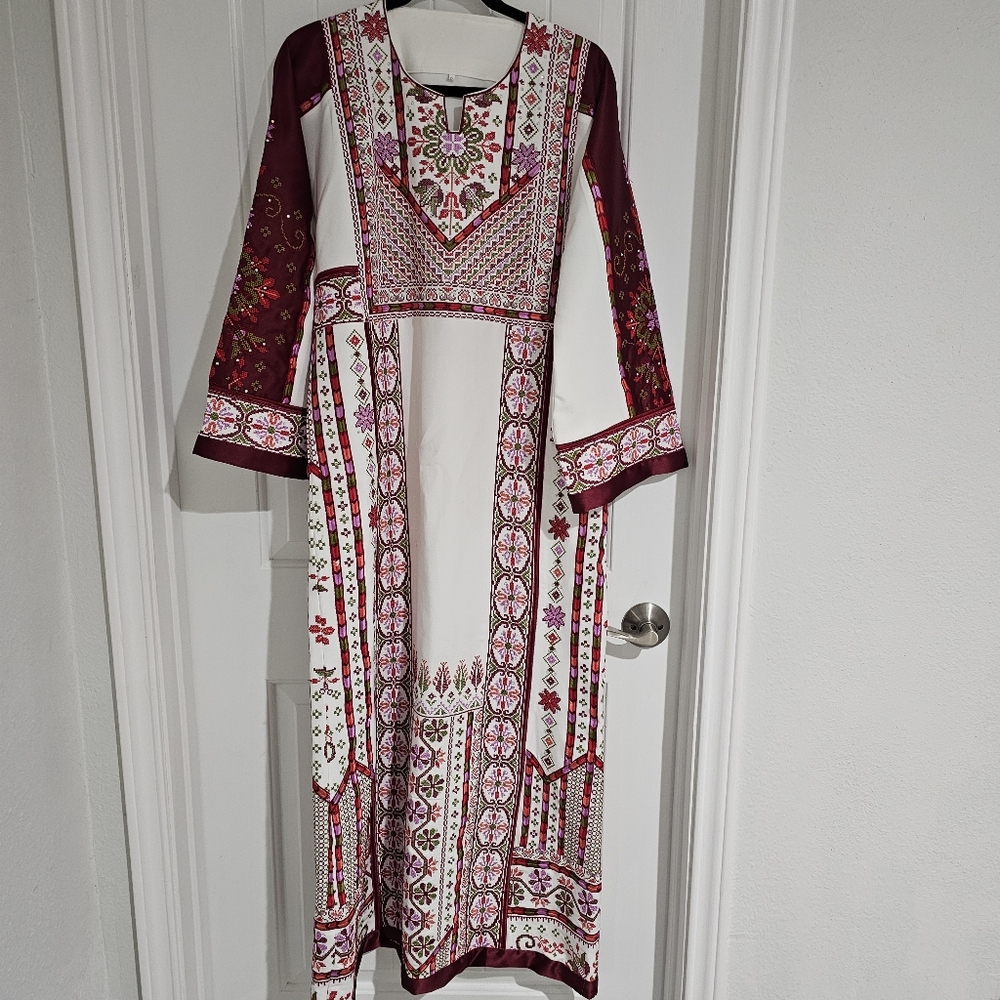 NEW Middle Eastern‎ Thobe Dress Tatreez White and Red Embroidered
